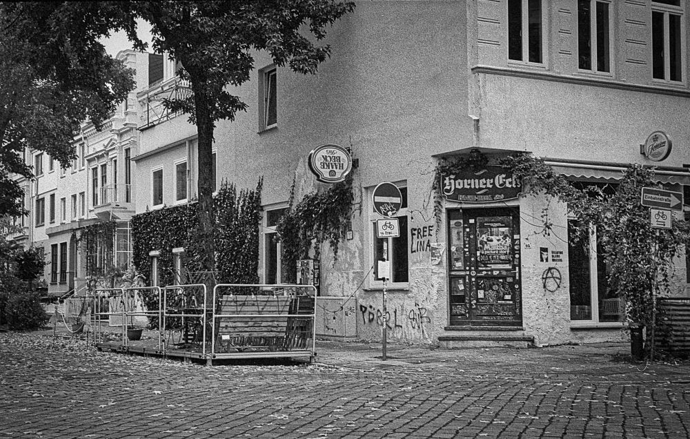 Im Viertel 8 Leica IIIf Analog. Horner Eck.