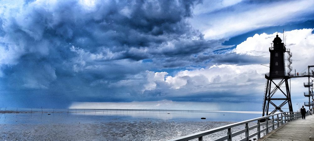 Vor dem Gewitter, Leuchtturm Obereversand, Dorum