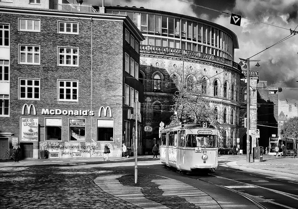 Straßenbahn Linie 9. Domsheide Bremen