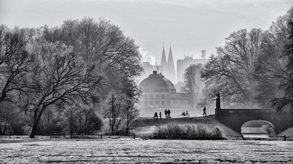 Winterlandschaft Bürgerpark mit Blick auf das Parkhotel